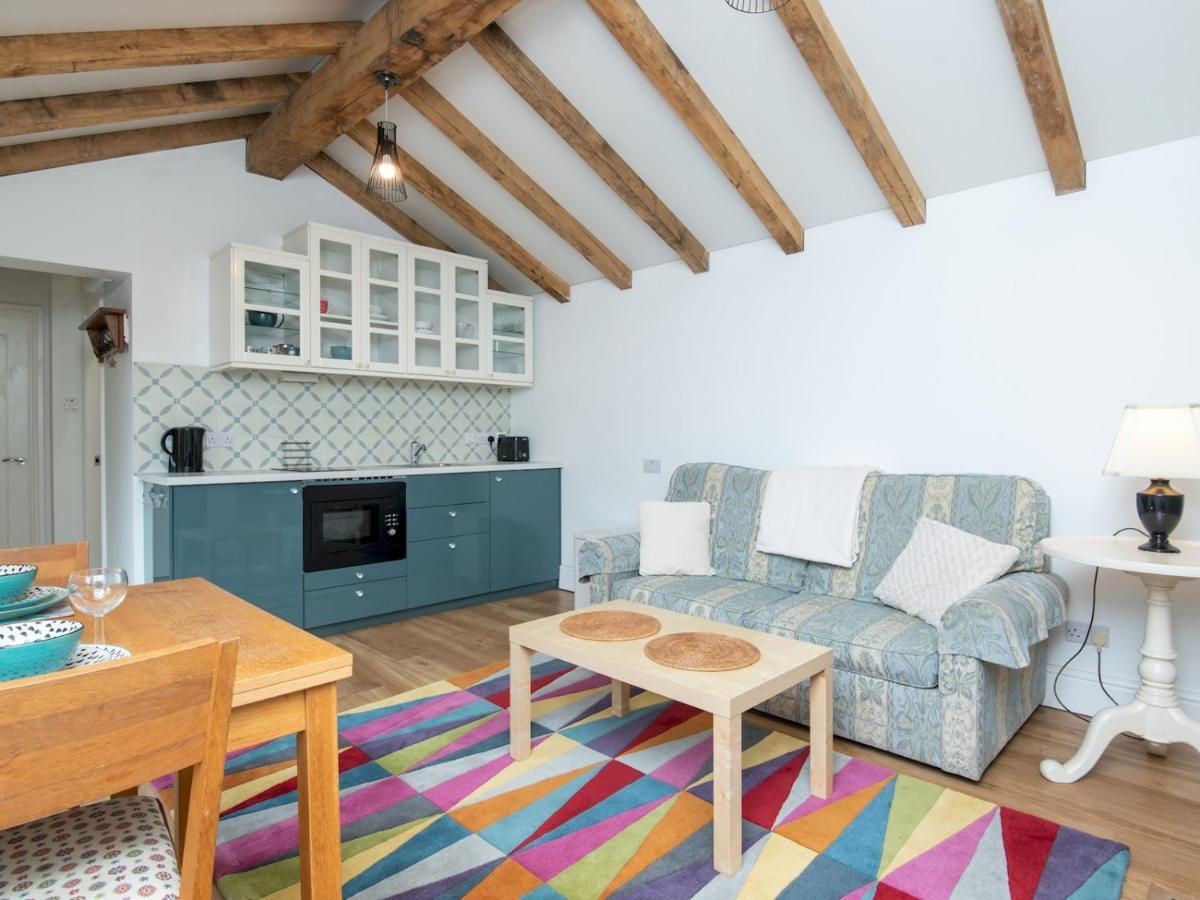 Pass The Keys Charming Garden Cottage With Parking Бат Экстерьер фото